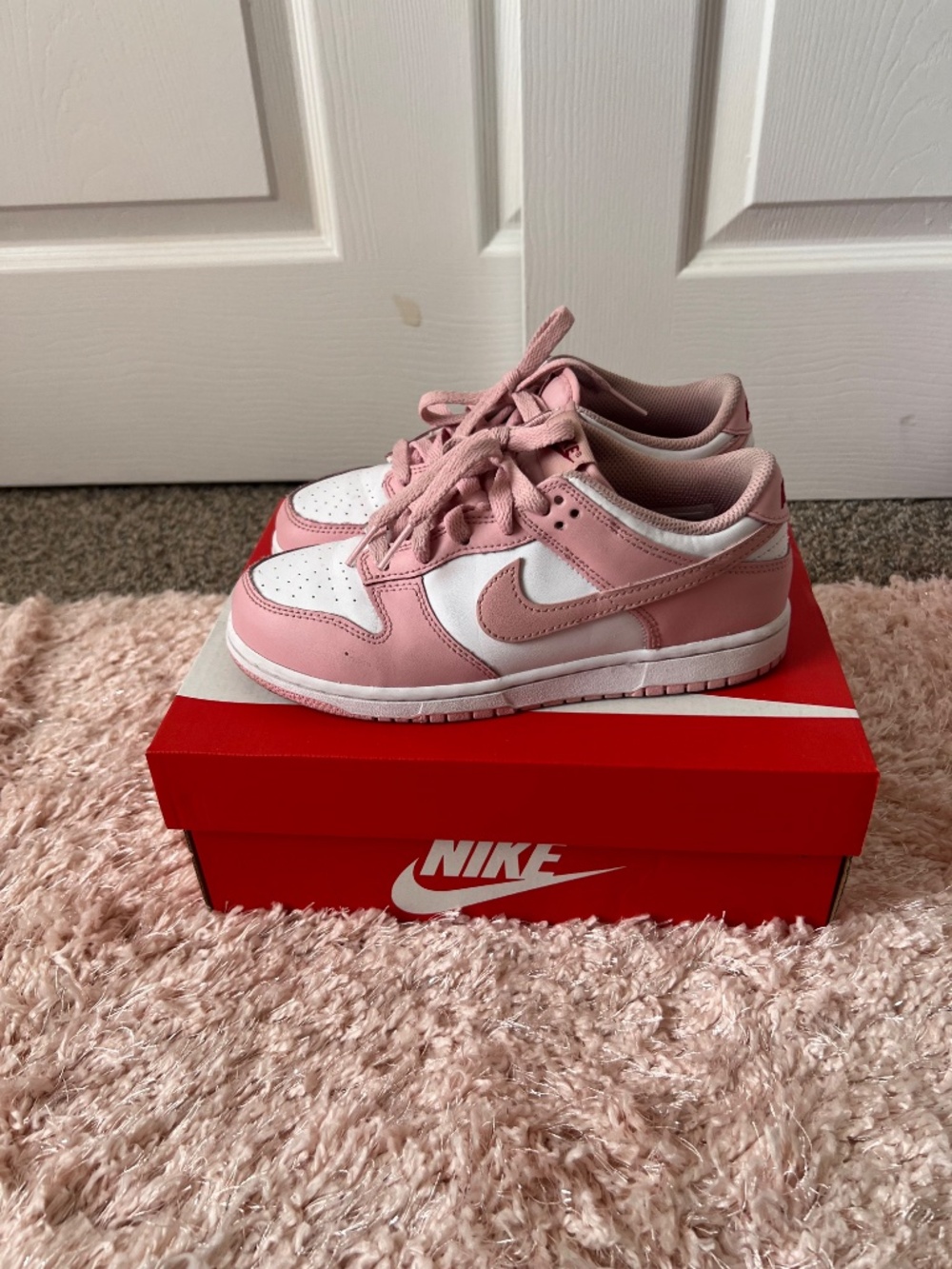Nike Dunks - Picture 4 of 4